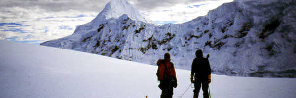 Outdoor Team Building Activities - Cross Country Skiing